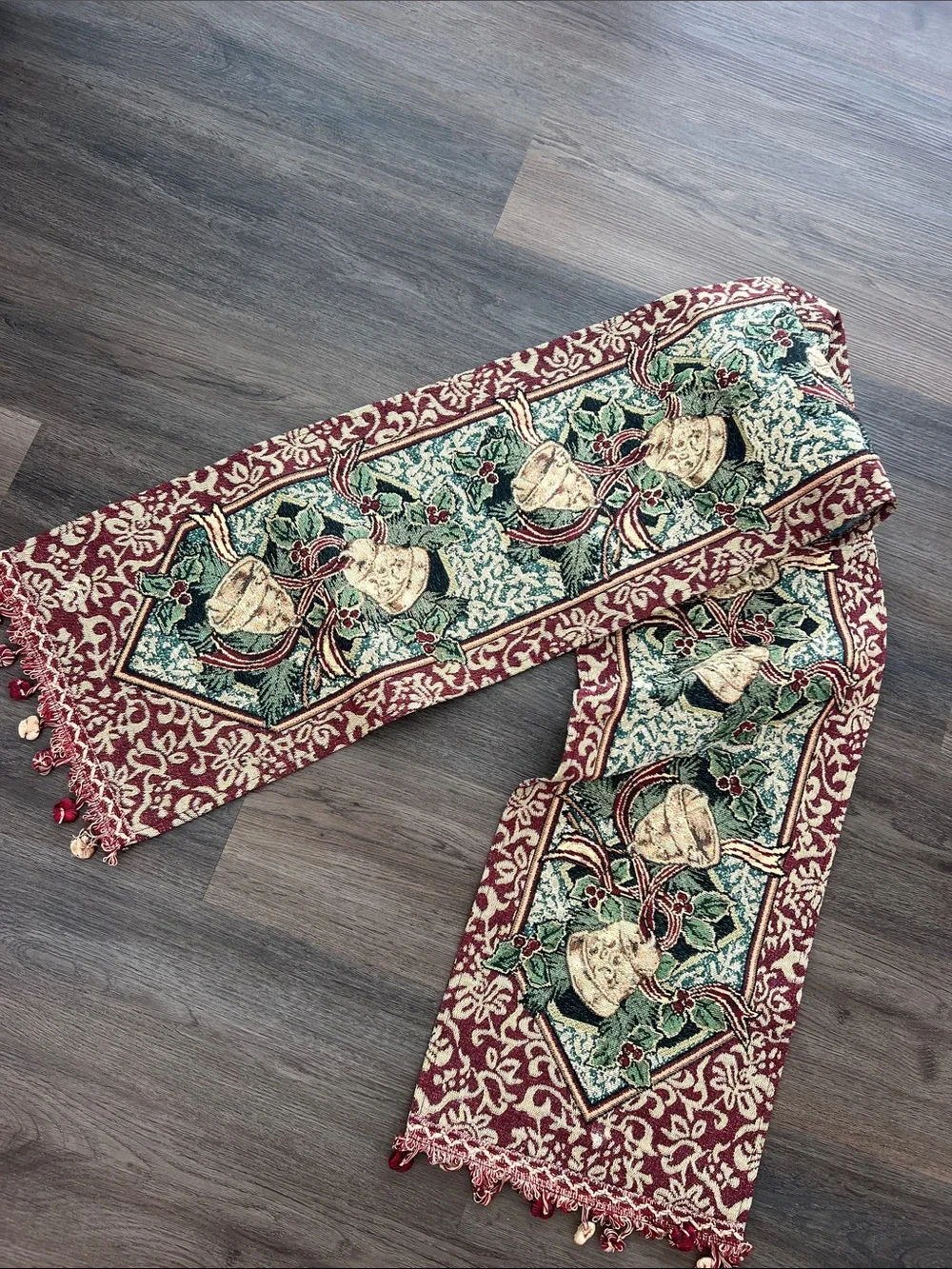 Home Interiors Red and Green Holiday Garland with Bells